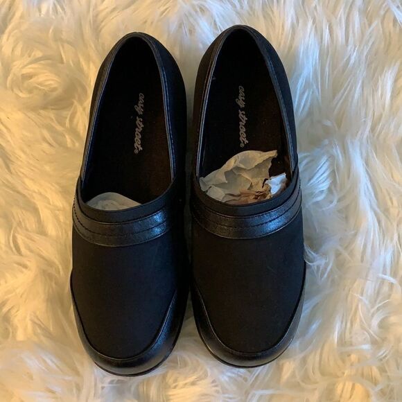Size 9 Easy Street black shoes NEW - Picture 1 of 6